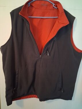 Izod Reversible Black and Orange Men's Fleece Vest